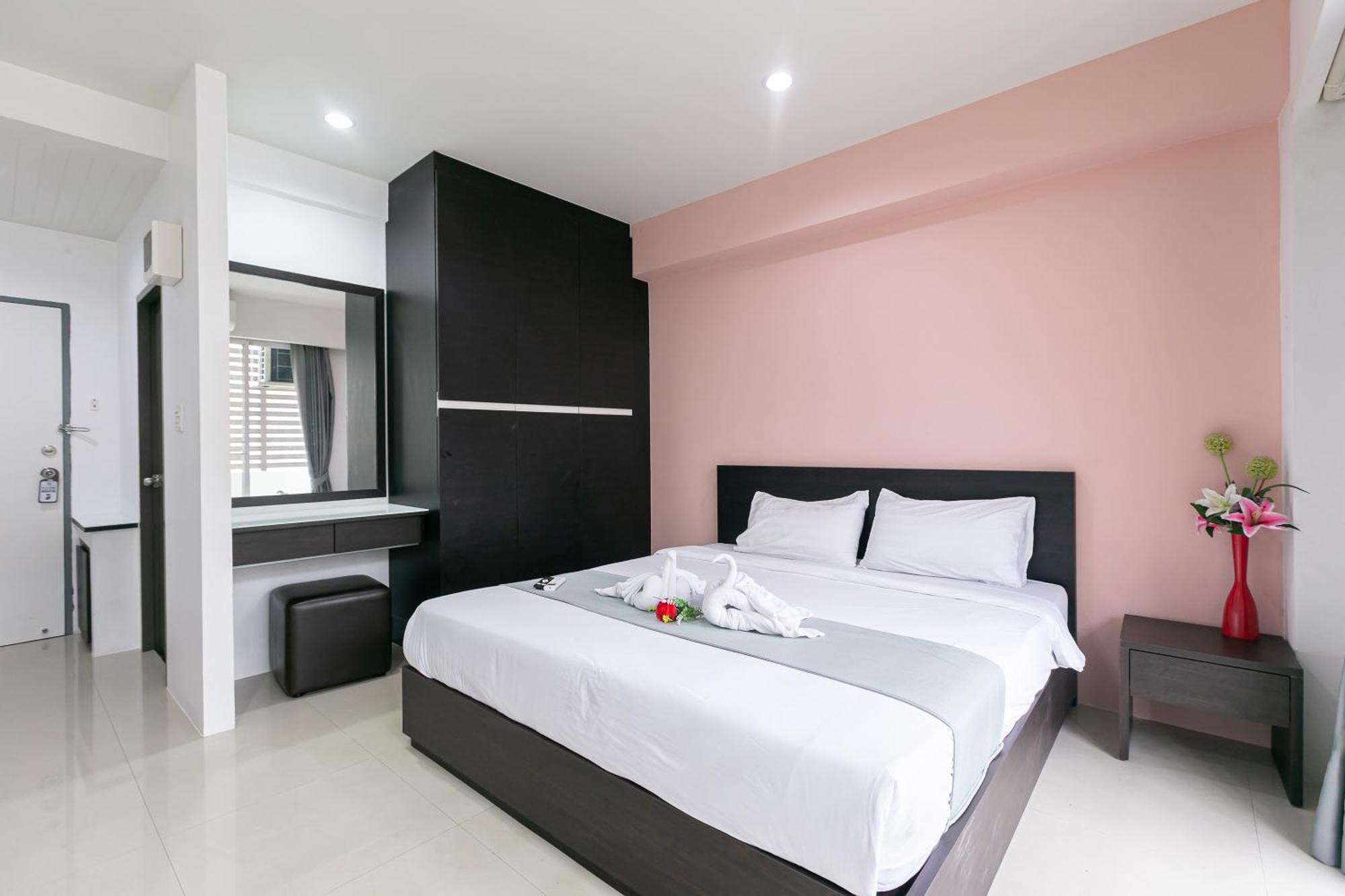 Ruan Plaisoi Apartment Bangkok Exterior foto