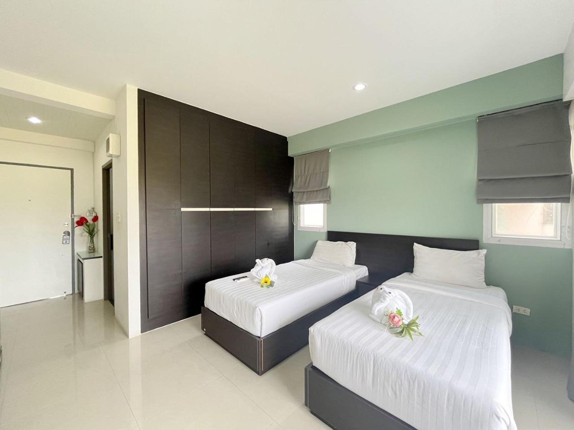 Ruan Plaisoi Apartment Bangkok Exterior foto